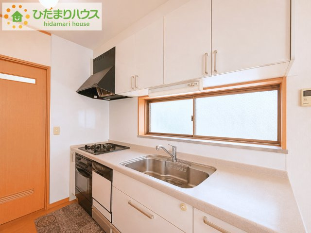 いわき市常磐関船町屋津　中古戸建のキッチン|奥様に少しでもゆとりと笑顔を・・・(*^^*)
キッチンから洗面所へのスムーズな動線が、家事の効率をUPしてくれます！
