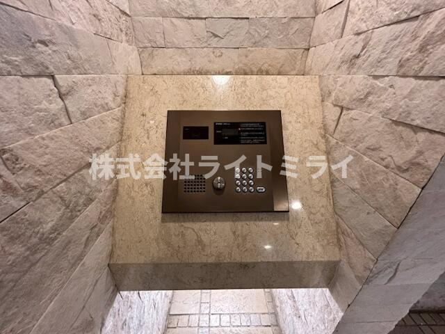 フェニックス落合駅前のエントランス| 