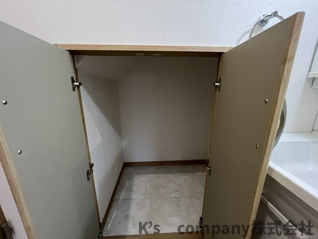 ◎茅ヶ崎市甘沼　中古戸建の独立洗面台|朝の身支度もスムーズ洗面化粧台♪