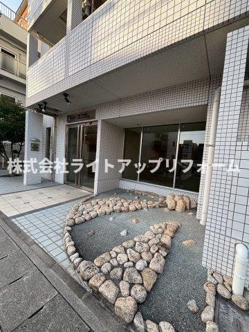 S-FORT神戸小河通のエントランス