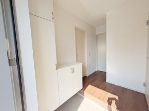 大津市大江4丁目　新築戸建の玄関