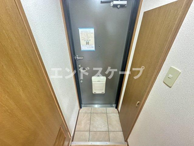 ヴァンテアンの玄関|高崎、前橋のお部屋探しはエンドスケープまで！お客様の理想お聞かせ下さい♪