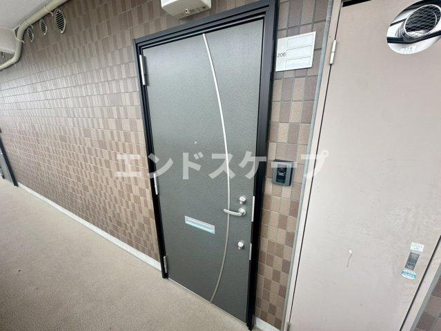 ヴァンテアンの玄関|高崎、前橋のお部屋探しはエンドスケープまで！お客様の理想お聞かせ下さい♪