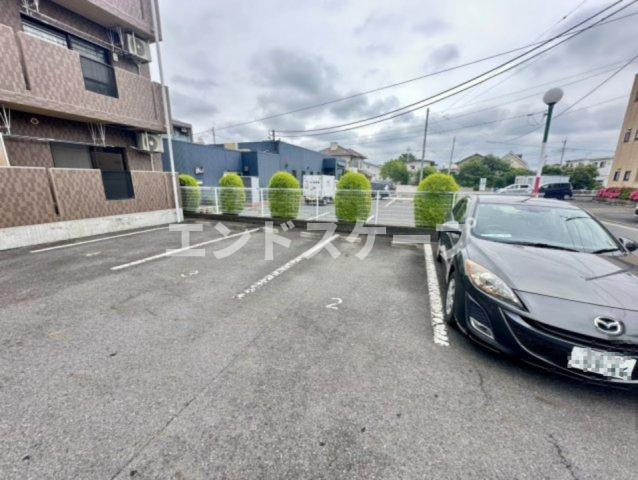 ヴァンテアンの駐車場|高崎、前橋のお部屋探しはエンドスケープまで！お客様の理想お聞かせ下さい♪