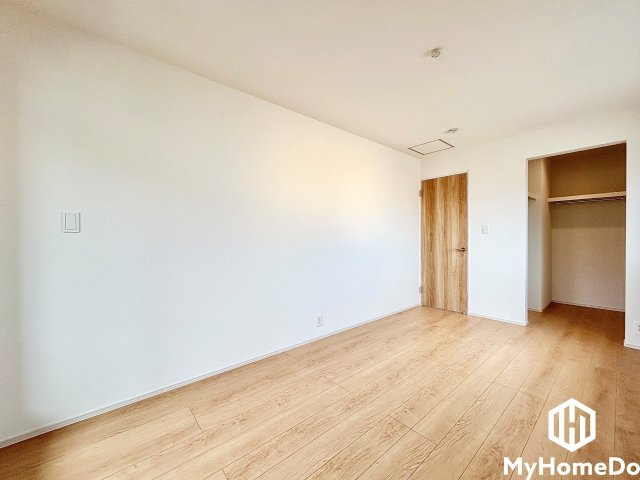 西区清里町　1期の洋室