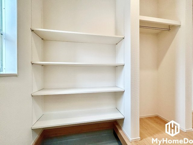 西区清里町　1期の収納