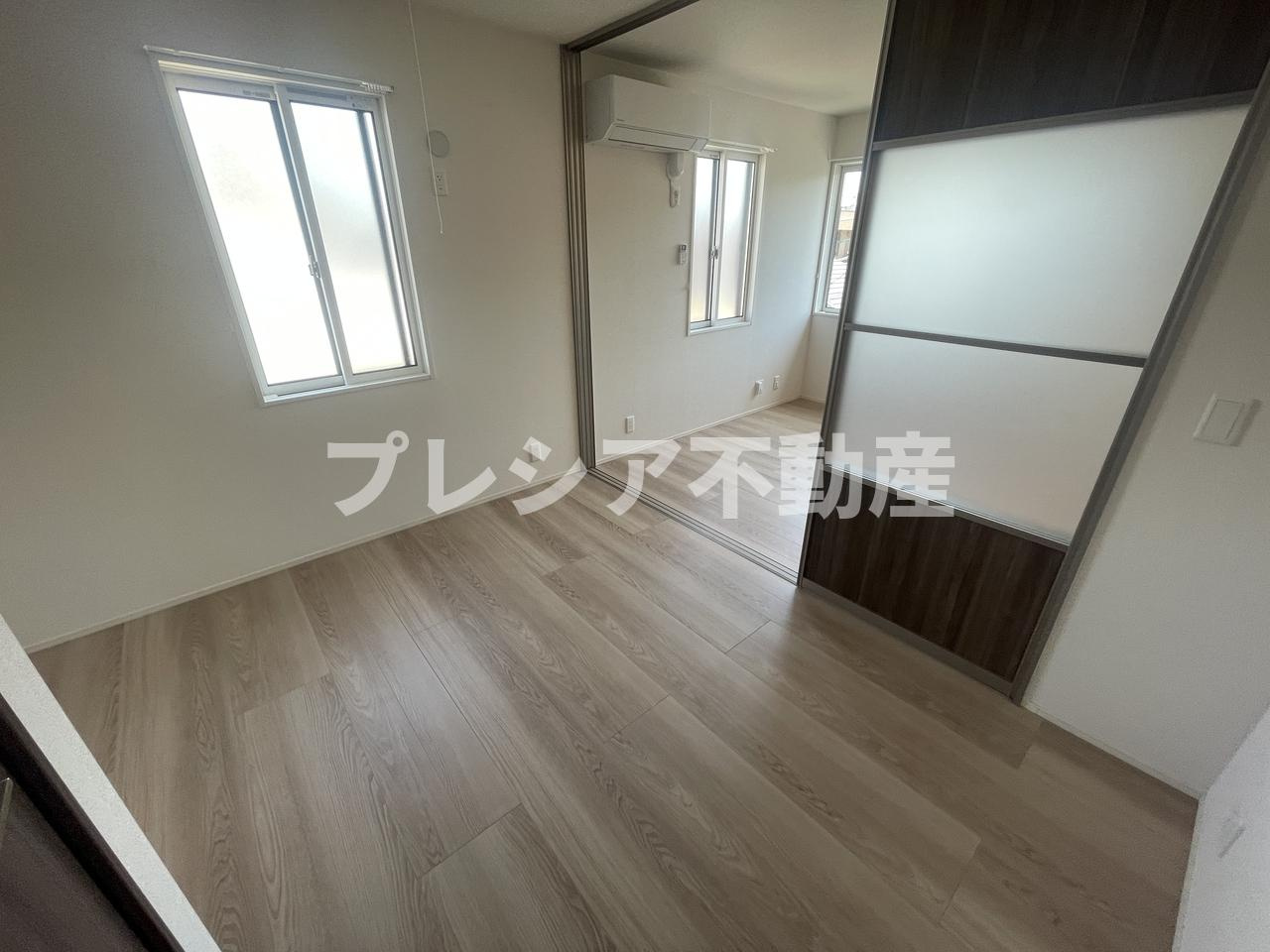上甲子園廣和レジデンスの居間・リビング