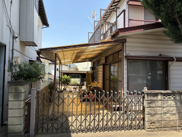 取手市野々井　中古戸建ての駐車場