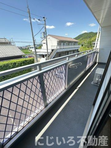 シャンゼリゼ壱番館のバルコニー
