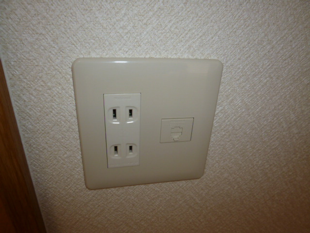 フルールの設備|電話モジュラー