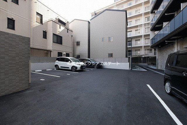 スプランディッド阿倍野の駐車場