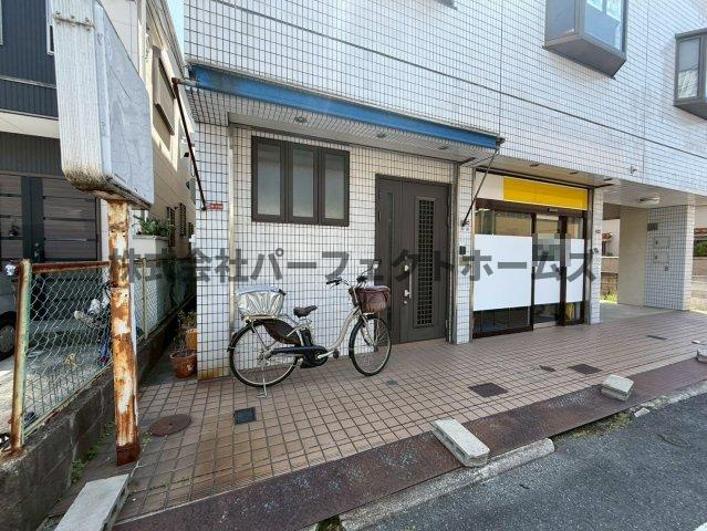 牧野本町2丁目戸建　賃貸の玄関|落ち着いた玄関です