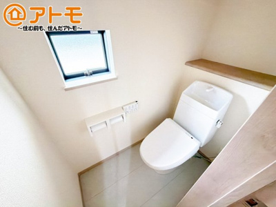 【トイレ】 | 駿東郡清水町長沢643番　新築一戸建て　A号棟 | ２つトイレがあるので朝も混みあわずに使うことができます！
