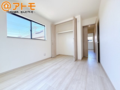 【子供部屋】 | 駿東郡清水町長沢643番　新築一戸建て　A号棟 | 広々使える収納付きの洋室です♪