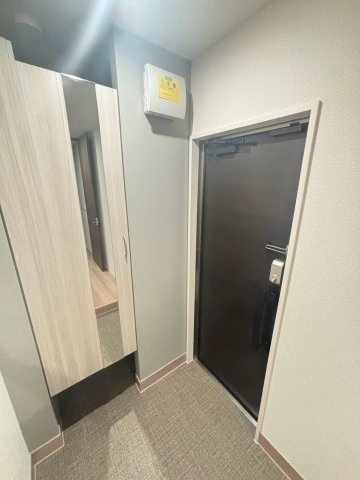 D-ROOM分梅の玄関