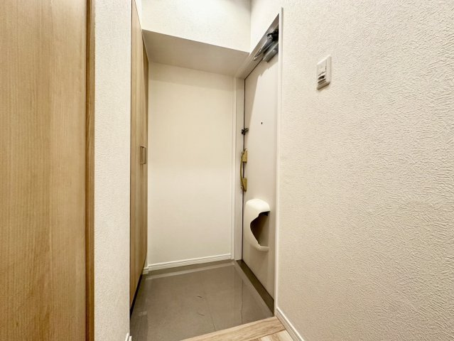 中山パークホームズ2番館の玄関