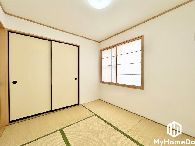 西区清里町の和室|和の趣と現代の快適さを兼ね備えた空間。開放的にも、落ち着いたプライベート空間にもなる和室の魅力をぜひ。