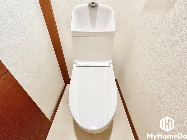 西区清里町のトイレ|明るく清潔感溢れるトイレです。
