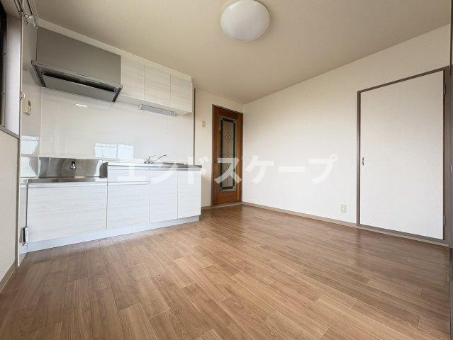 メゾン　サンライズ　Aの居間・リビング|高崎、前橋のお部屋探しはエンドスケープまで！お客様の理想お聞かせ下さい♪