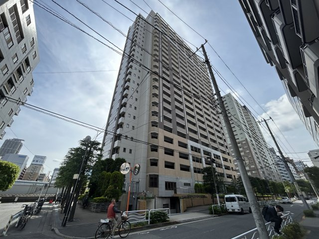 クレッセント東京ヴュータワーの外観