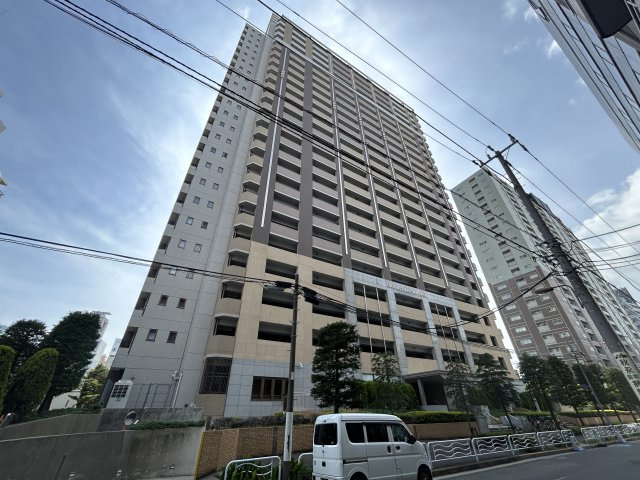 クレッセント東京ヴュータワーの外観