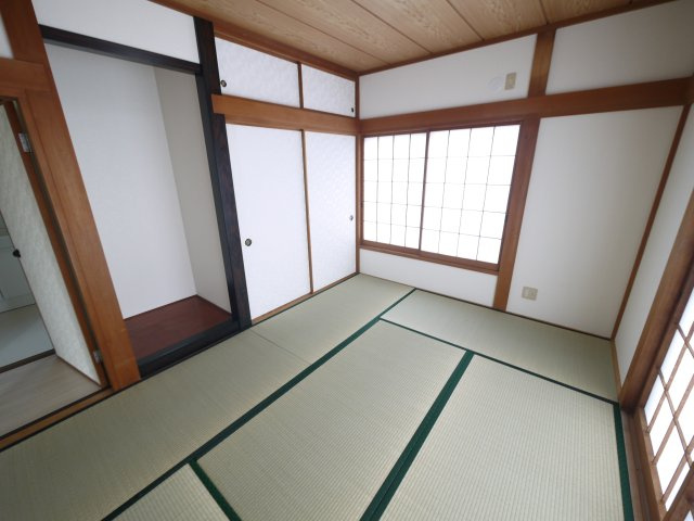 東金市菱沼  中古戸建 の和室|内装リフォーム済み令和8年4月 JR東金線求名駅徒歩約8分 スーパートアトライウェル徒歩約13分
