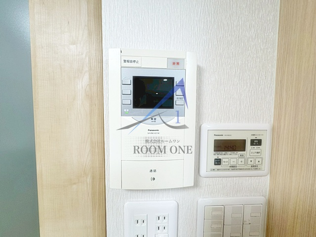 アイビーハイツ赤羽のセキュリティ|モニター付きインターホンです。