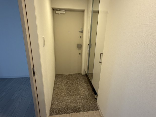 アルファスマート新居浜駅の玄関