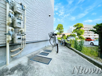 【その他共用部分】 | 幸鶴邸 | 駐輪場です