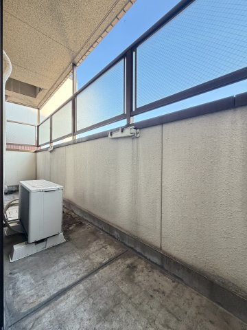 メジェーム住吉のバルコニー