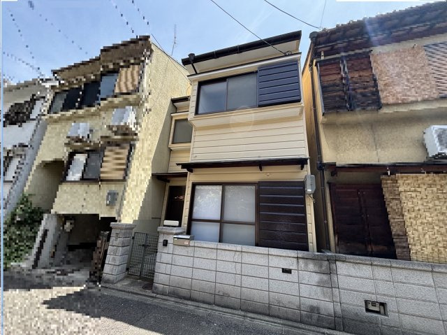 深草泓ノ壺町戸建て