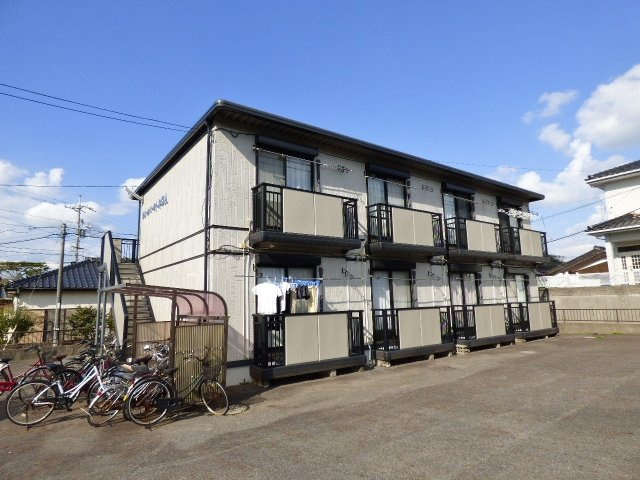 グリーンパークトキワ Aの外観|屋根付き駐輪場あります。