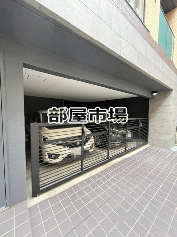 セヴェランス錦糸町の駐車場