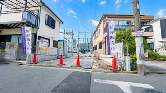【前面道路含む現地写真】 | 足立区青井6丁目新築戸建て【全2棟】