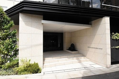 ライオンズ東向島ミレスのエントランス