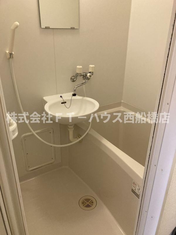 ＬＥＯ六拾参番館の浴室