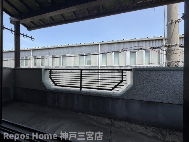尼崎市次屋2丁目貸家のバルコニー