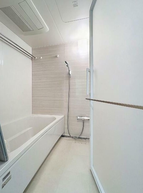 コリーヌ駒場池尻の浴室