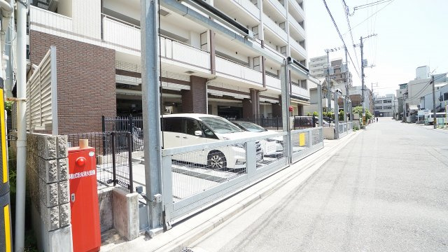 【駐車場】 | ディアメゾン観音本町リアーレ | 機械式駐車場　空きあり