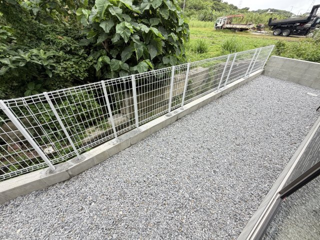 糸満市座波　第3（全4棟）1・2号棟の庭|1号棟　お庭付き♪
