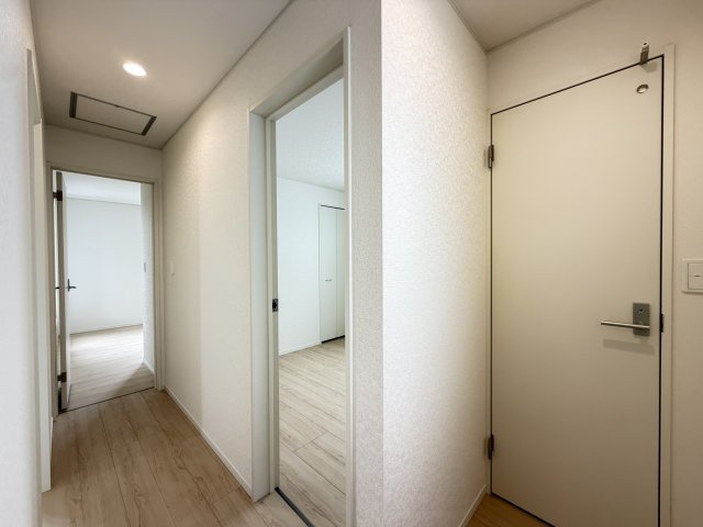 糸満市座波　第3（全4棟）1・2・4号棟の内装|4号棟　2階ホール♪