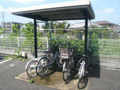 敷地内駐輪場♪
