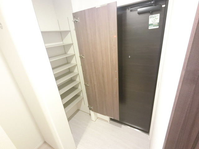 オペラハウス和田町の玄関|玄関入り口・収納