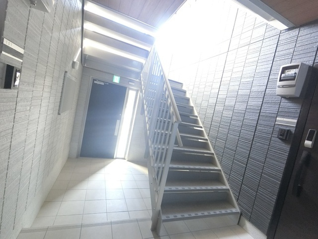 オペラハウス和田町のエントランス|ロビー
