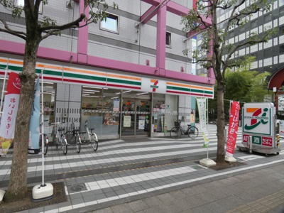 セブン-イレブン 墨田両国２丁目店まで300ｍ