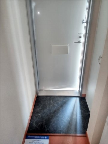 レオパレスカンナの玄関