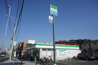 ファミリーマート横浜公田町店まで600ｍ