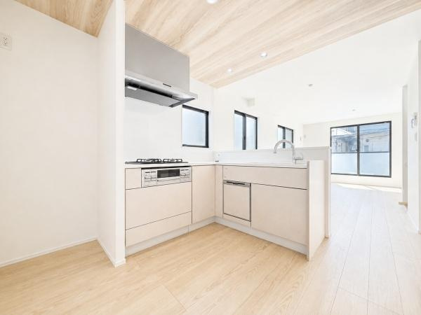 川崎市中原区上平間の新築一戸建のキッチン|食洗器付きなのは家事の負担を軽減してくれる嬉しいポイント♪
