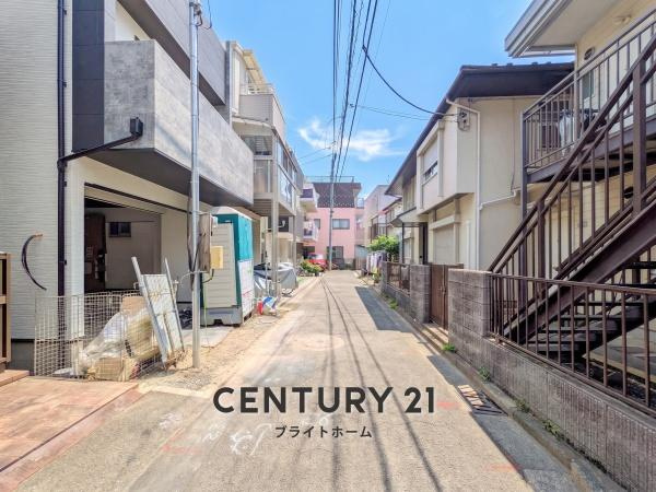 川崎市中原区上平間の新築一戸建の内観：施工例|同社仕様のキッチンです！
食器洗機付きになります！
設備、収納充実のキッチンです。
