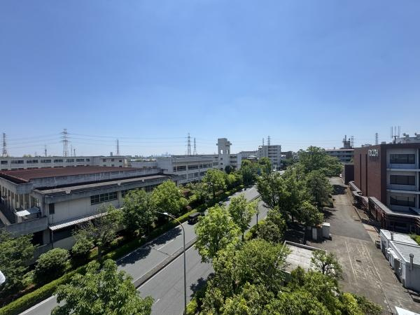【その他】 | グレーシアパーク仲町台 | ５階ならではの開放的な眺望！
夏は横浜みなとみらいの花火大会が鑑賞できます
